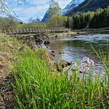 Naustvoll