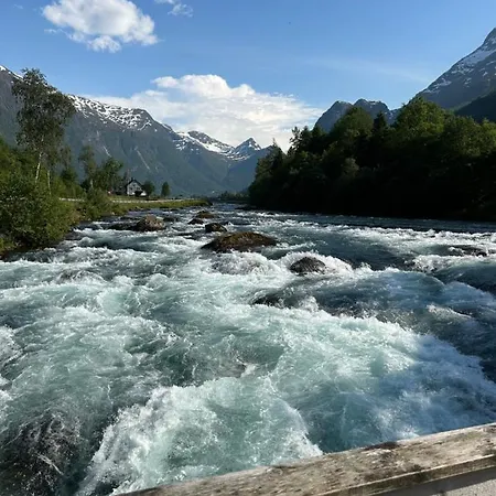 度假居 Naustvoll *