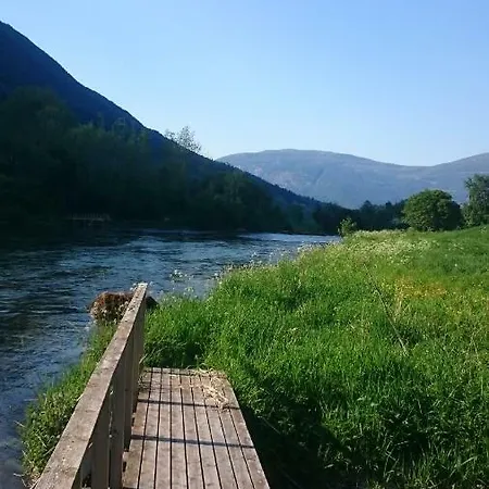 Naustvoll Vakantiehuis *