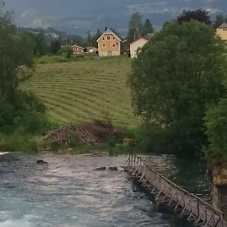 Naustvoll *
