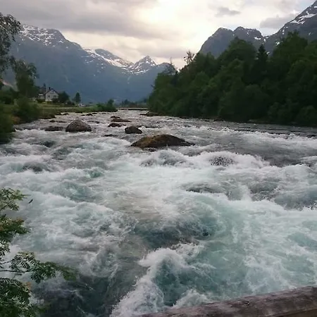 Naustvoll *