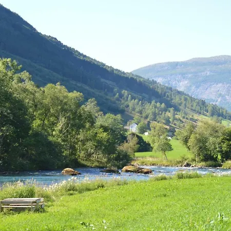 度假居 Naustvoll 奥尔登