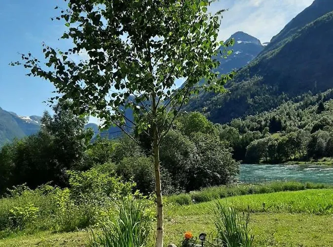 Naustvoll Semesterbostad
