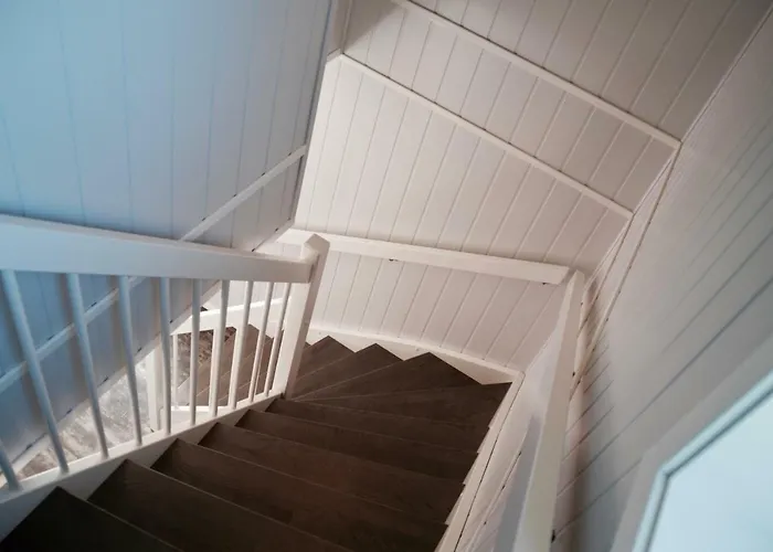 Semesterbostad Naustvoll Olden
