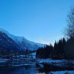 نواستفول *