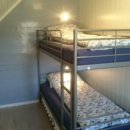 Naustvoll Олден