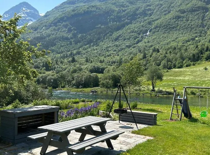 Naustvoll